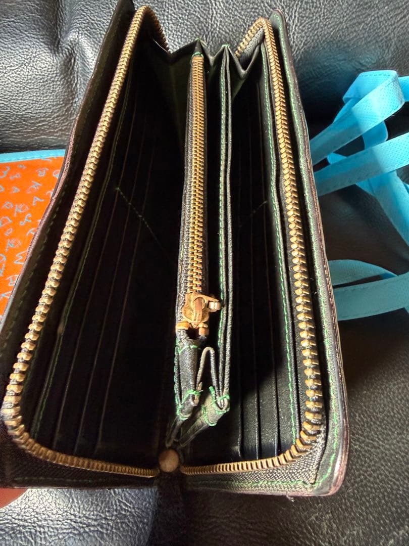 KC'S 長財布　ラウンドジッピーウォレット　エレファント美品