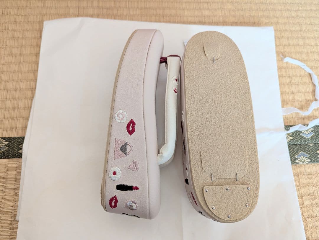 刺繍の草履