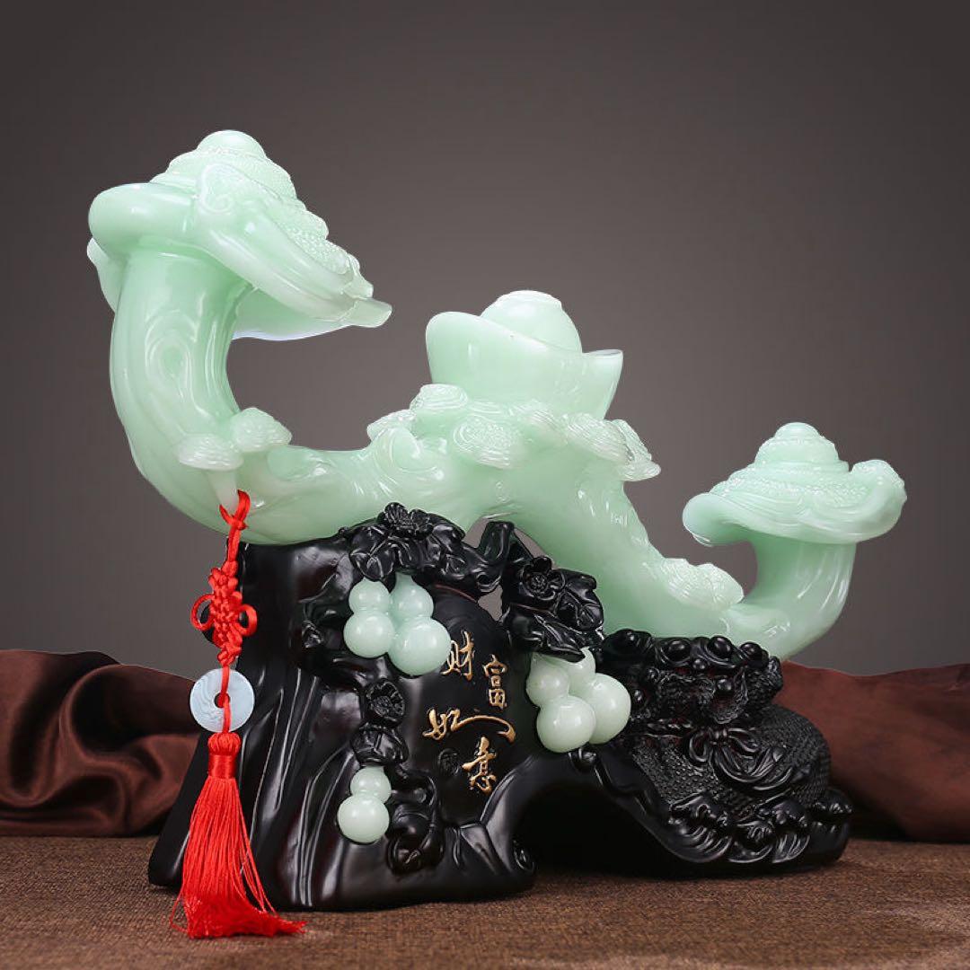 招き玉如意の置物