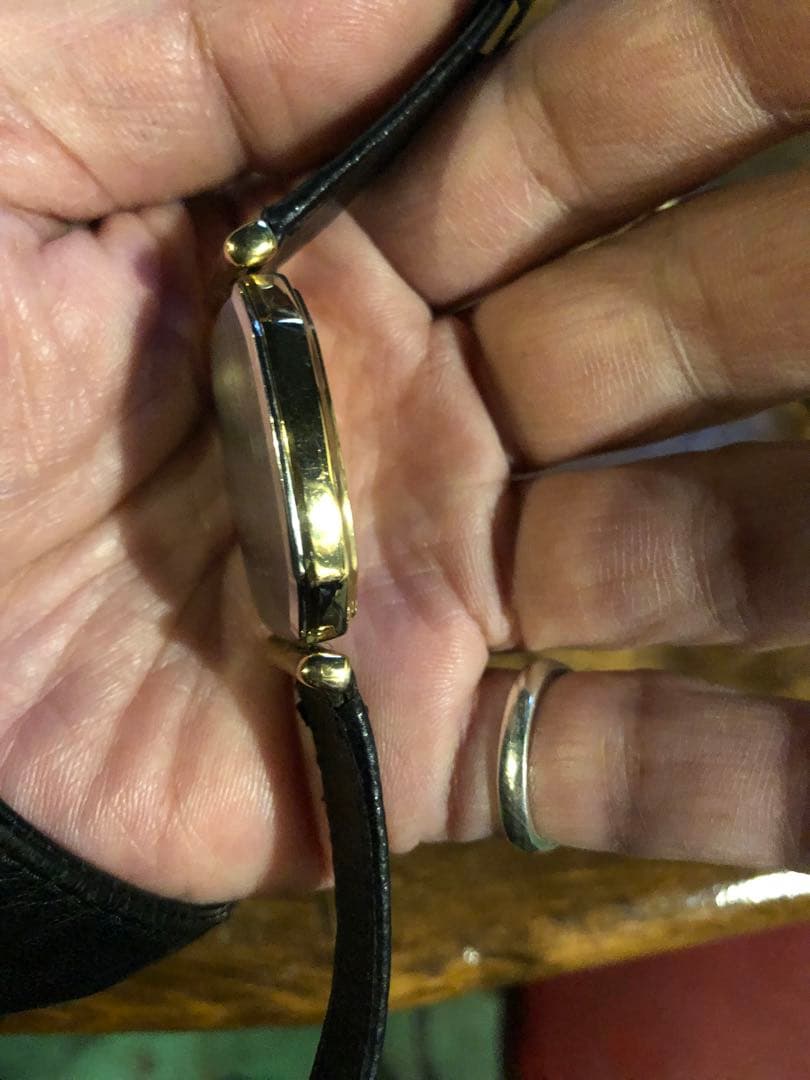 koka様　セイコー　シャリオ　SEIKO スクエア　ローマン文字　腕時計