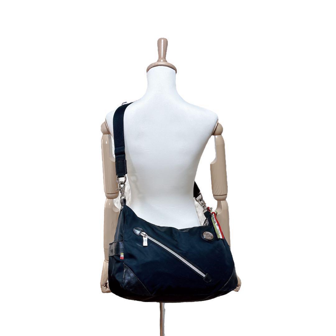 オロビアンコ ショルダーバッグ メッセンジャー リボン付 斜め掛け サコッシュ