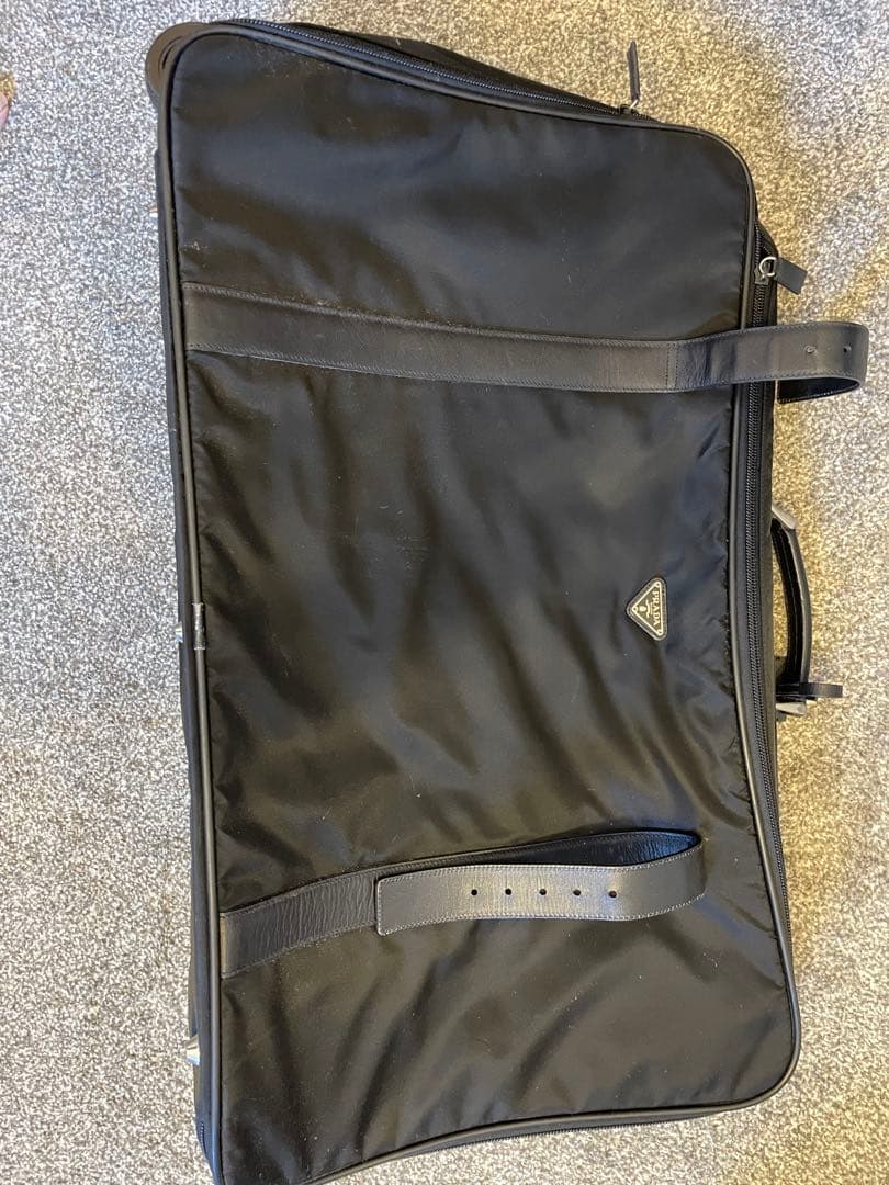 プラダ　スーツケース　PRADA