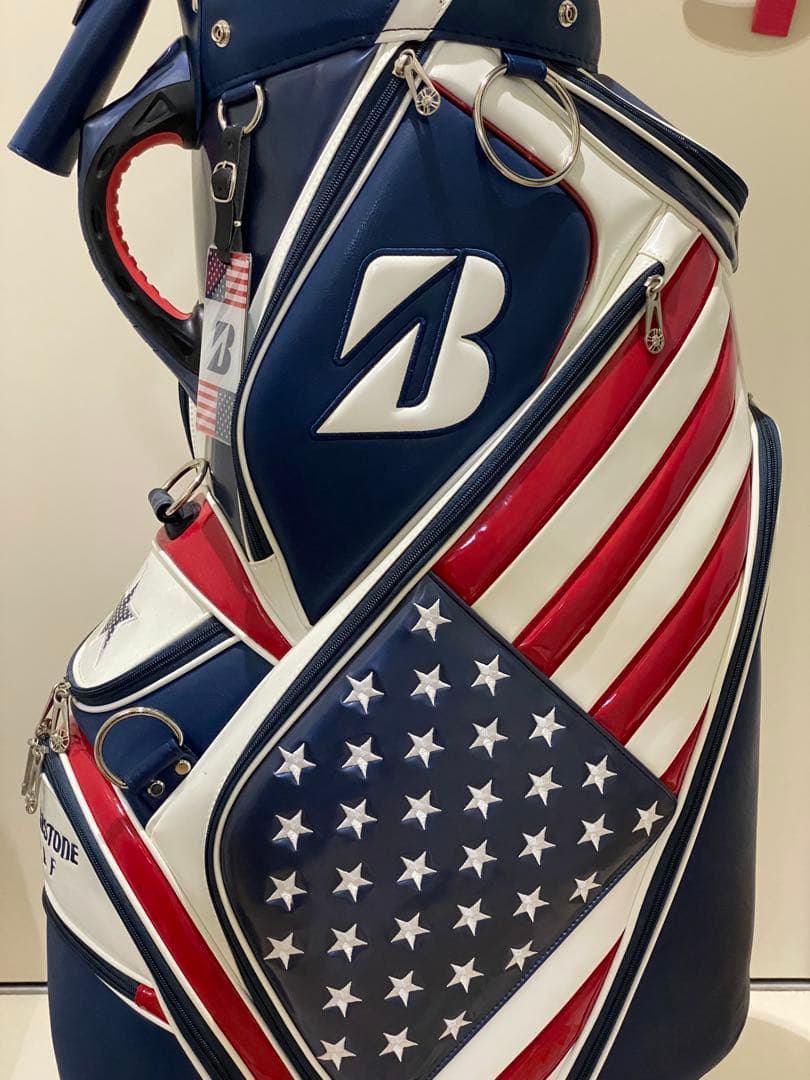 BRIDGESTONE ゴルフバッグ アメリカ国旗デザイン。メジャーコレクション