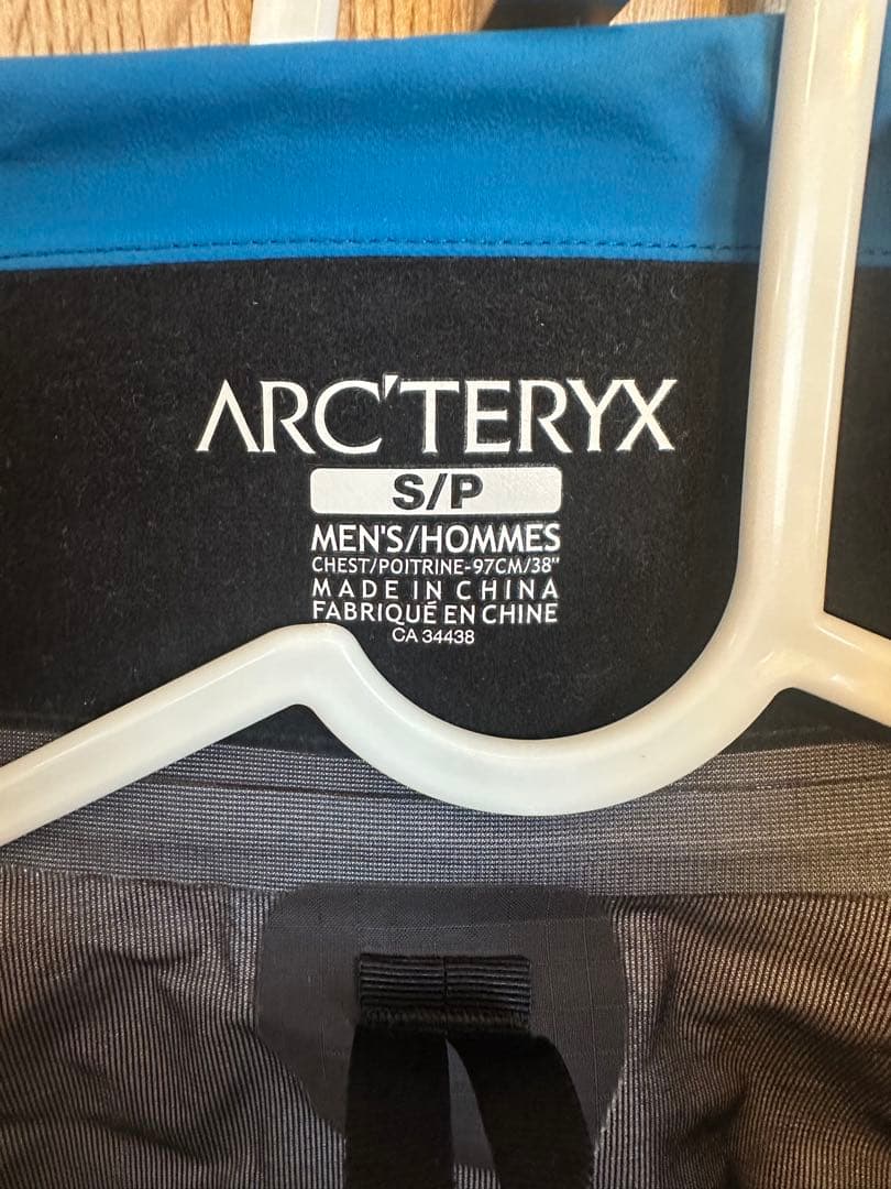 【希少品】ARC’TERYX BETA LT ハイブリッドジャケット Sサイズ