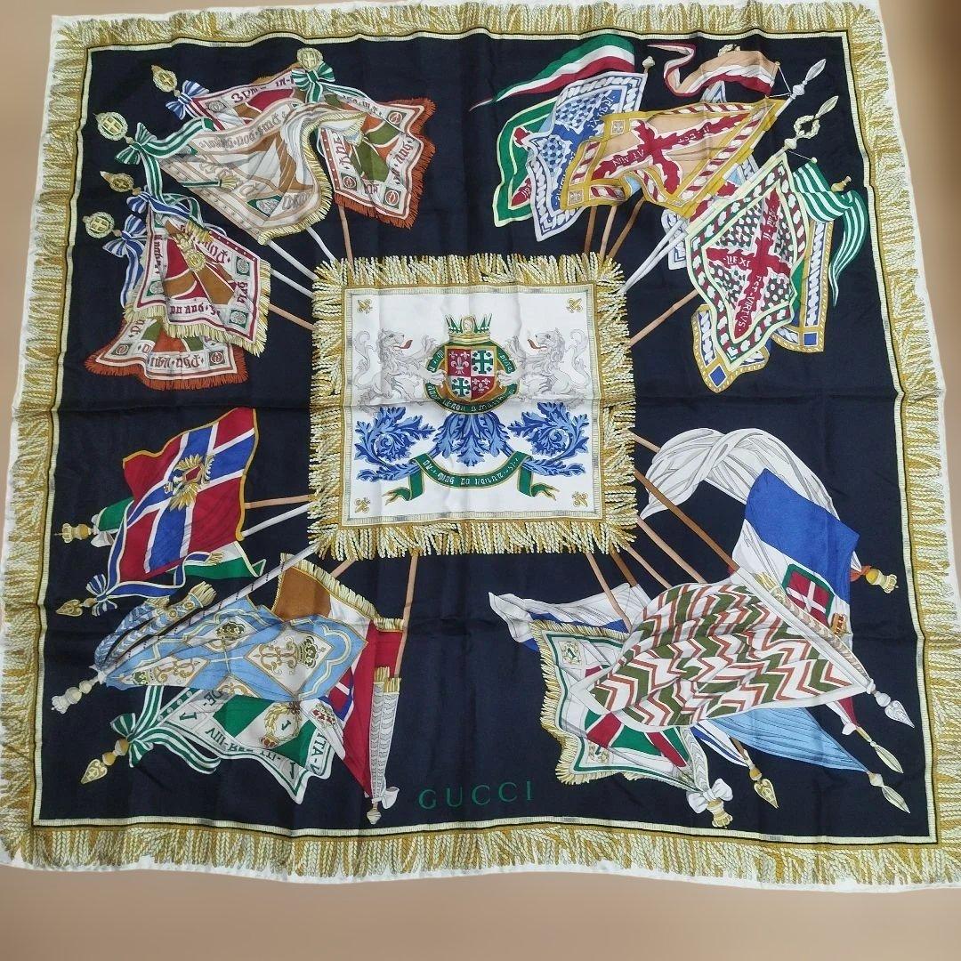 値下げ！GUCCIシルクスカーフNO598