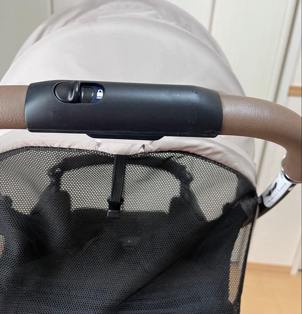 【未使用レインカバー付】アップリカ　マジカルエアーフリー　ベビーカー