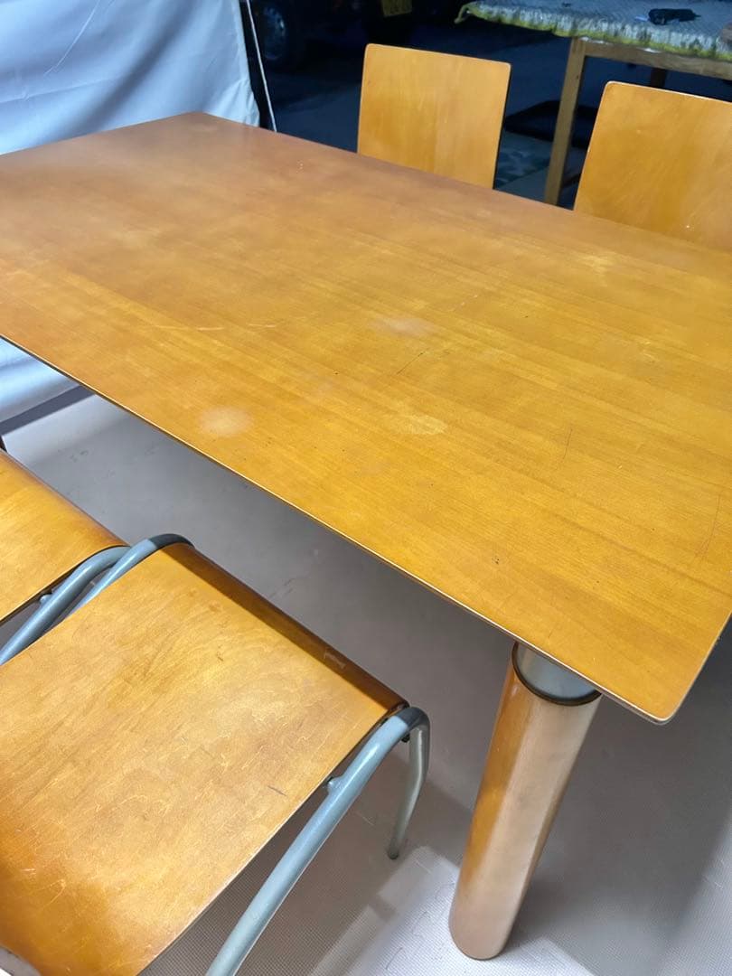 310 ニトリ ダイニングテーブル 幅135 木製 食卓 北欧風 ナチュラル　a