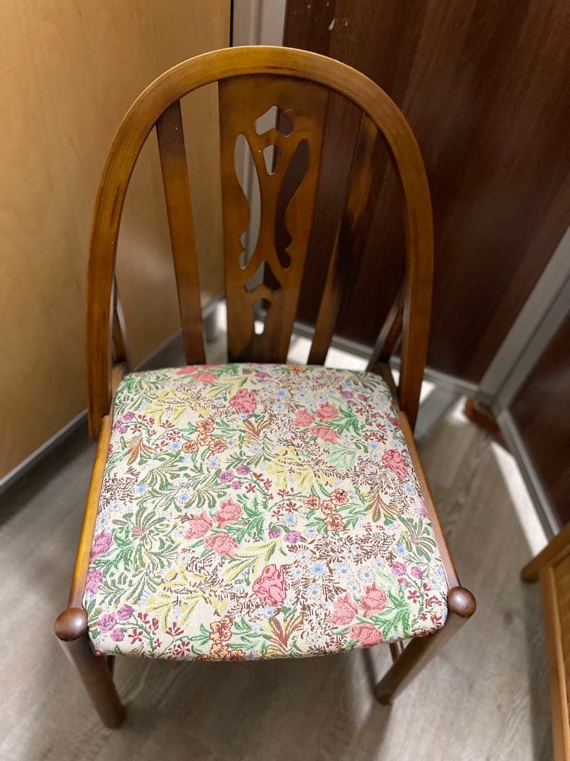 カリモク家具　アンティーク　花柄　木製ダイニングチェア ③