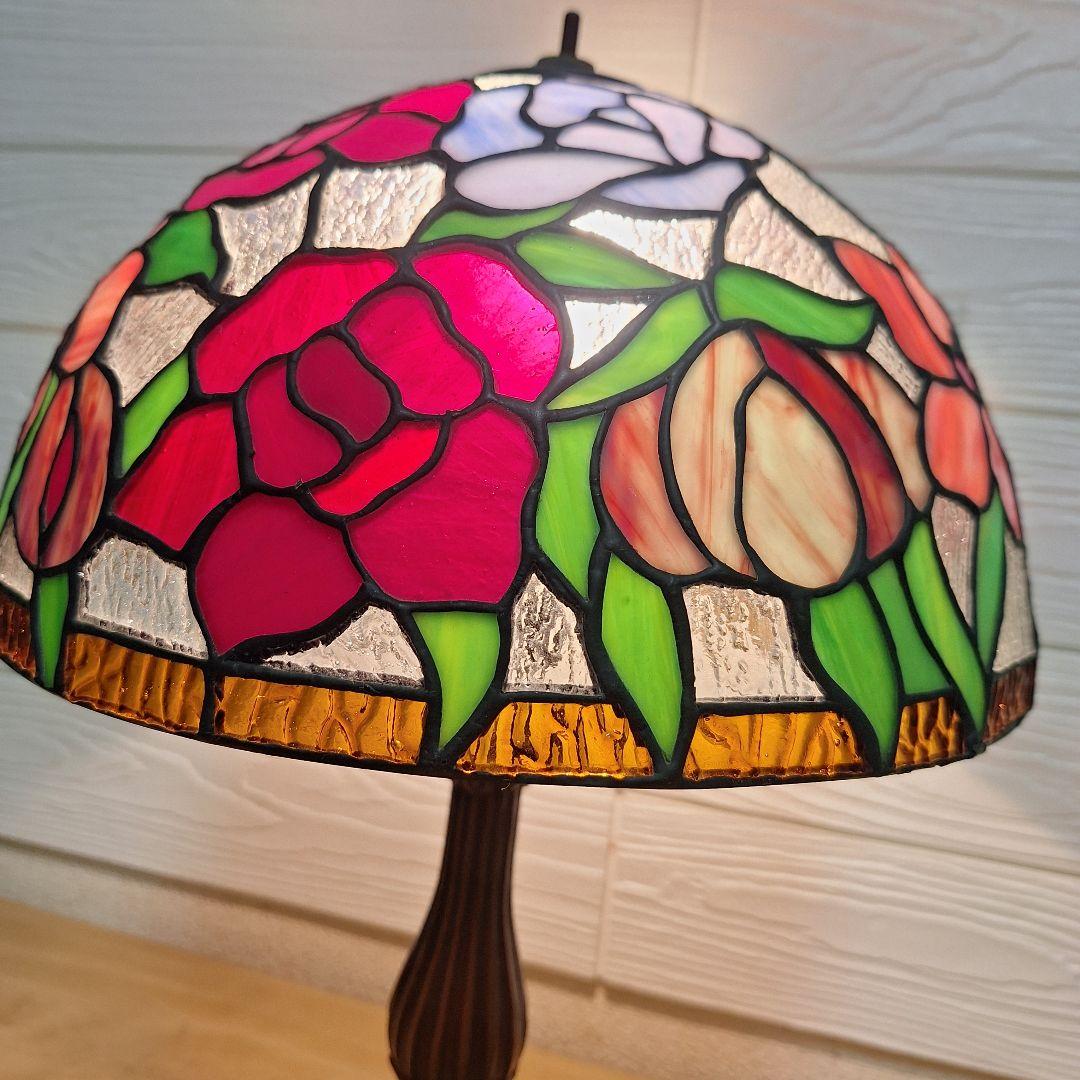 ​【極美品】ステンドグラスランプ ティファニースタイル 薔薇とチューリップ 卓上