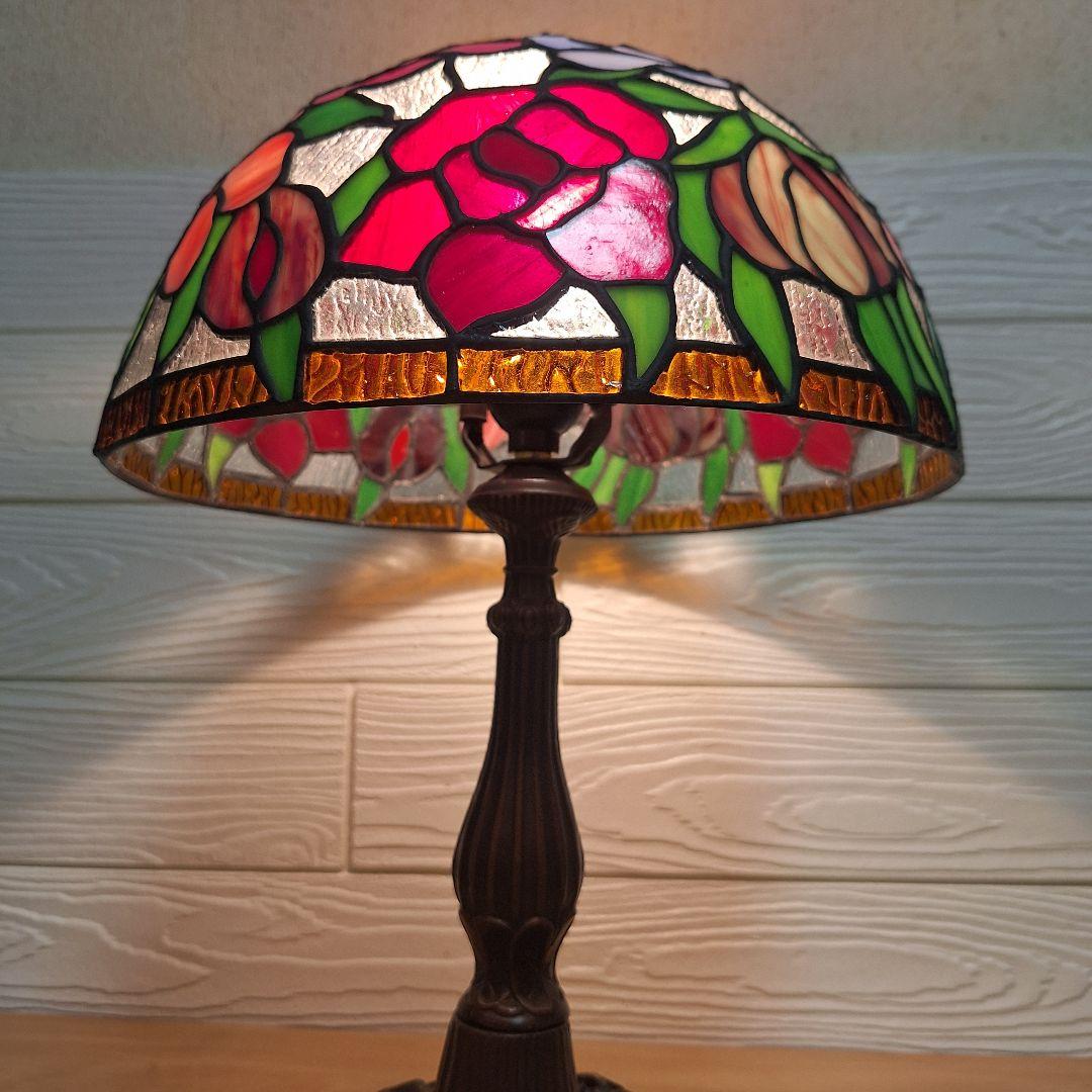 ​【極美品】ステンドグラスランプ ティファニースタイル 薔薇とチューリップ 卓上