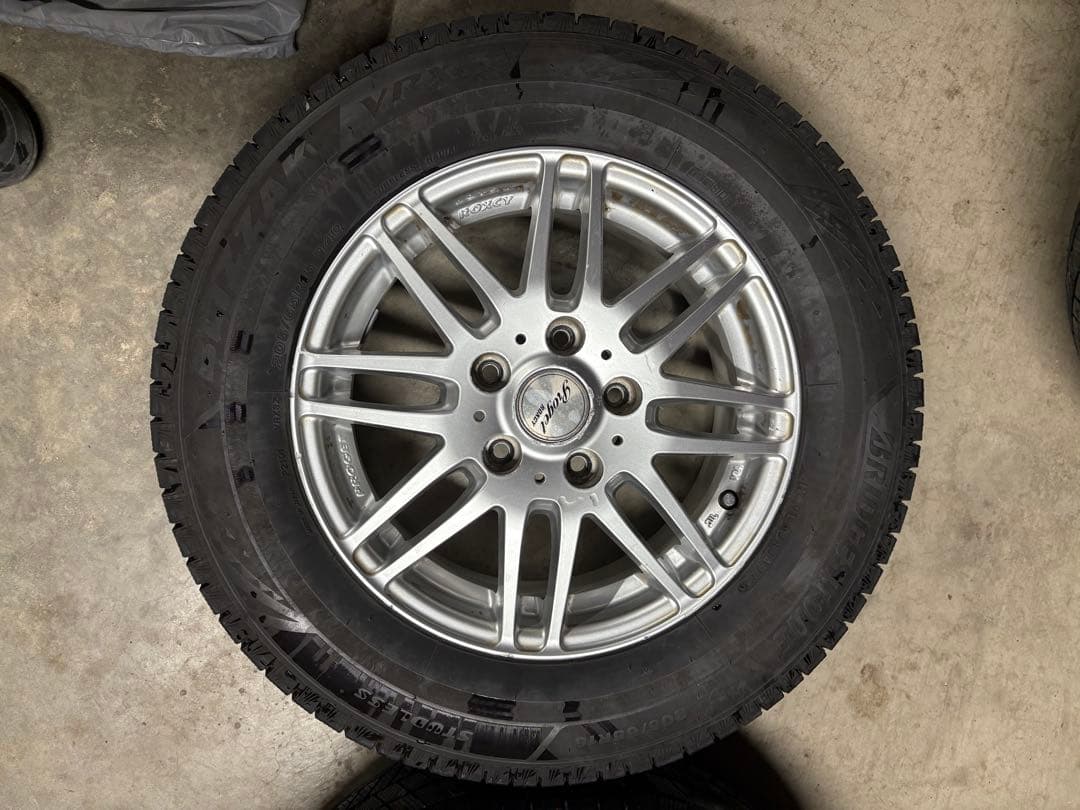 よし　VRX3ブリヂストンスタッドレス15インチホイール付