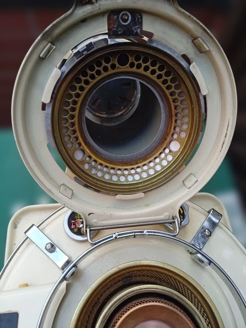 アラジンストーブ メンテナンス済み。取説付き。クリーム