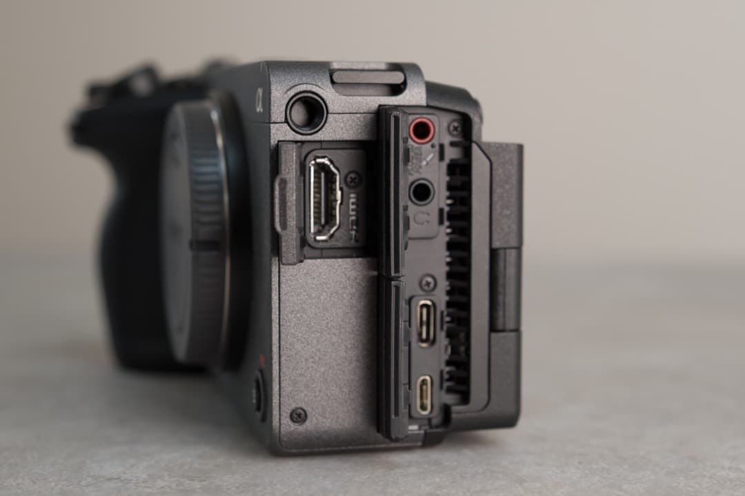 【極美品】SONY FX30 ILME-FX30 Cinema Line