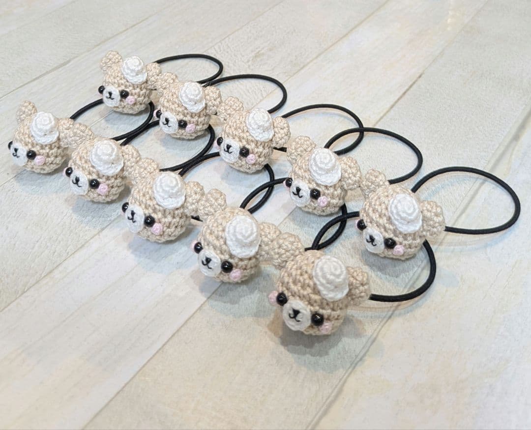 ヘアゴム　あみぐるみ