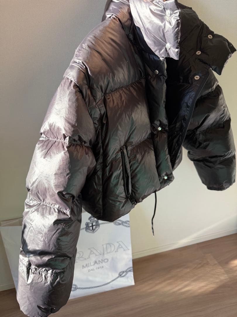 は*む様 最安値　PRADA ブラック ダウンジャケット　ショートダウン　38