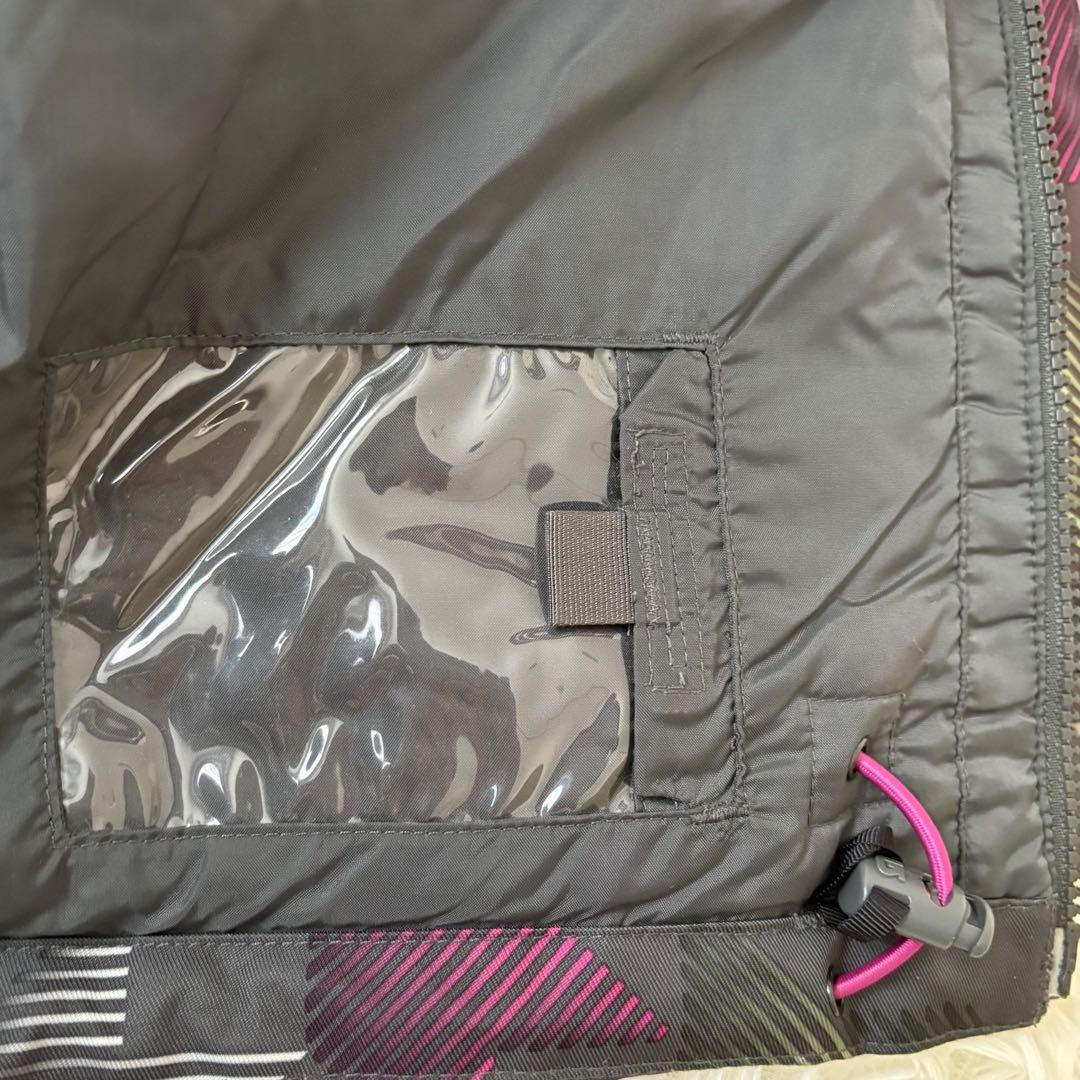 極美品☆BURTON☆バートン　スノーボードウェア　スキー　上下　Mサイズ　総柄