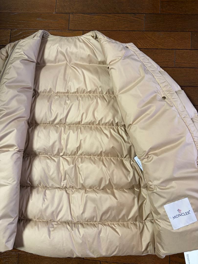 新品・未使用 Moncler GERBE ダウンジャケット