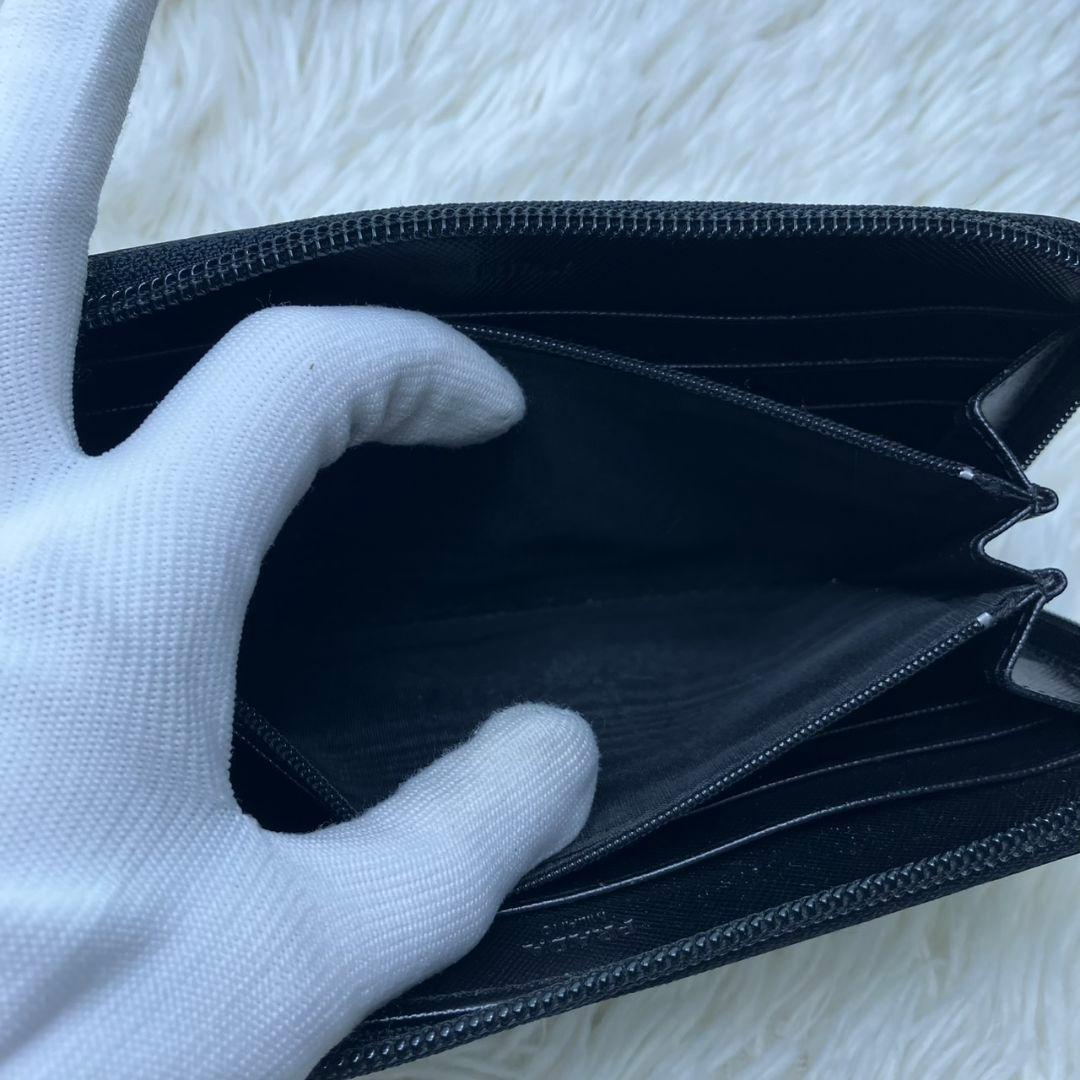 ぷぷ様✨PRADA プラダ　M176A 三角ロゴ　サフィアーノ　長財布　黒