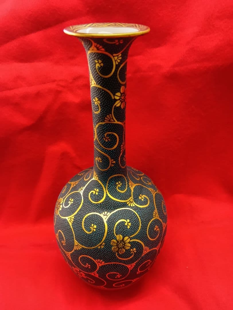 九谷焼　飾壺　青粒鉄仙高約28㌢　大雅窯