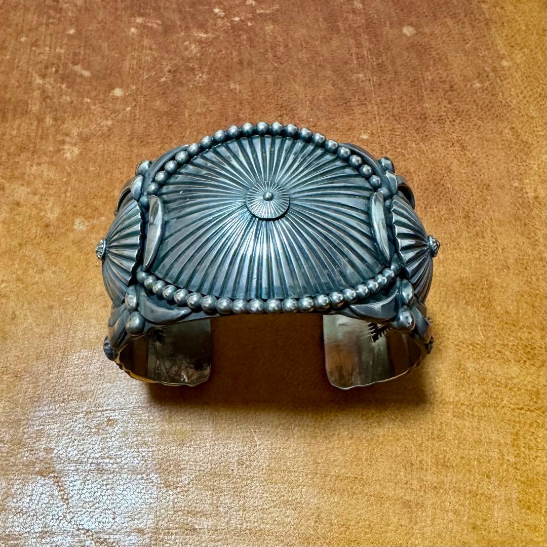 インディアンジュエリー　ナバホ族　デルバートゴードン　バングル