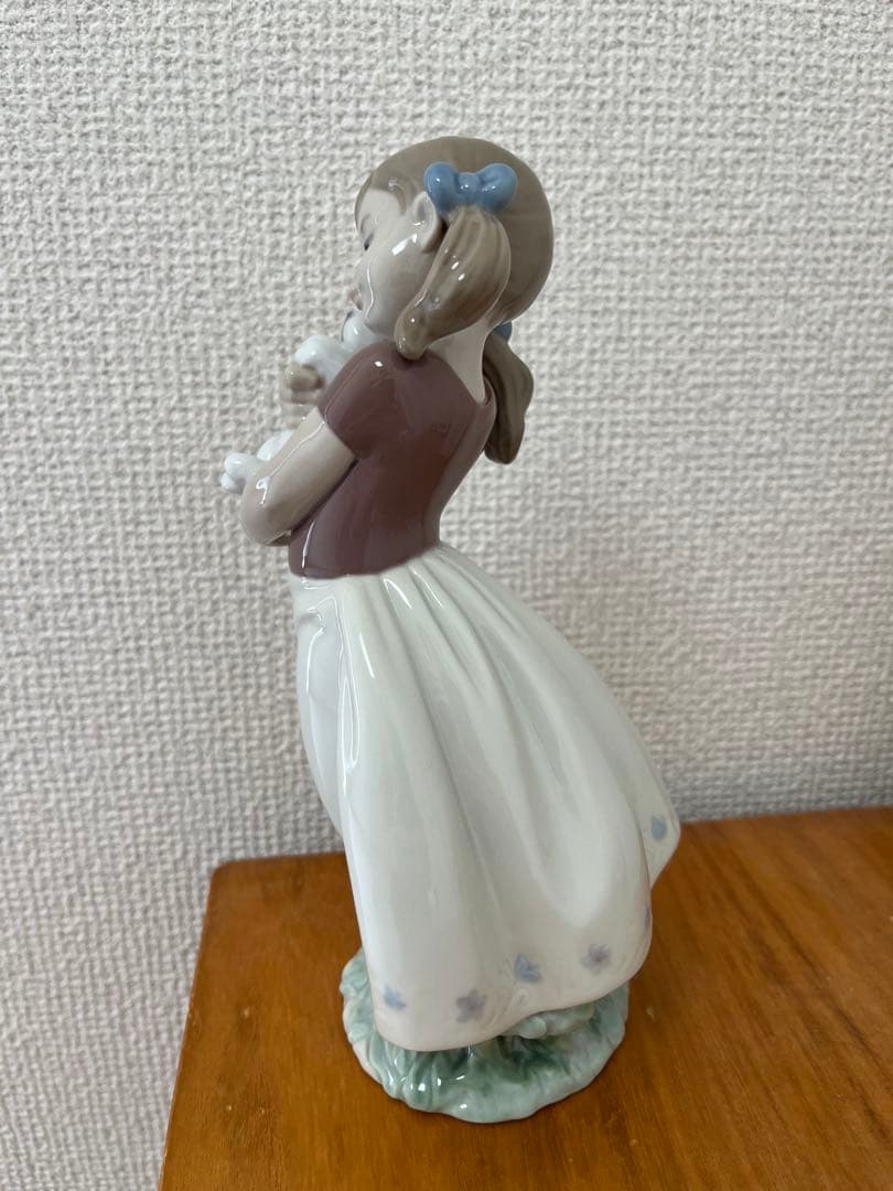 リヤドロ LLADRO 私の可愛い子犬　フィギュリン