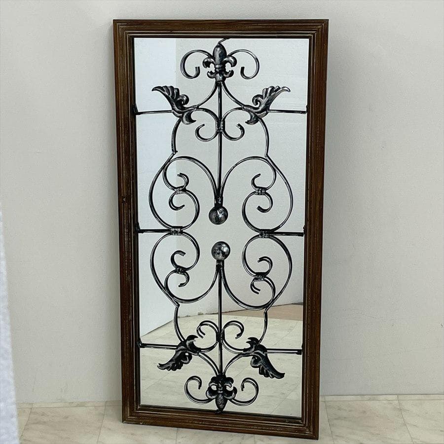 新品　最終お値下げ価格ミラー ウォールデコレーション アイアン