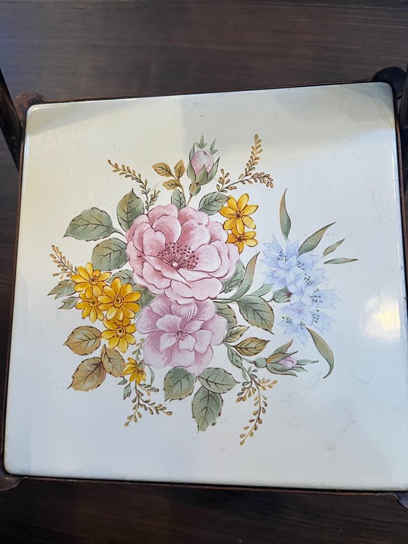 飾り台　２個セット　高さ24㌢横38㌢縦20.5センチ