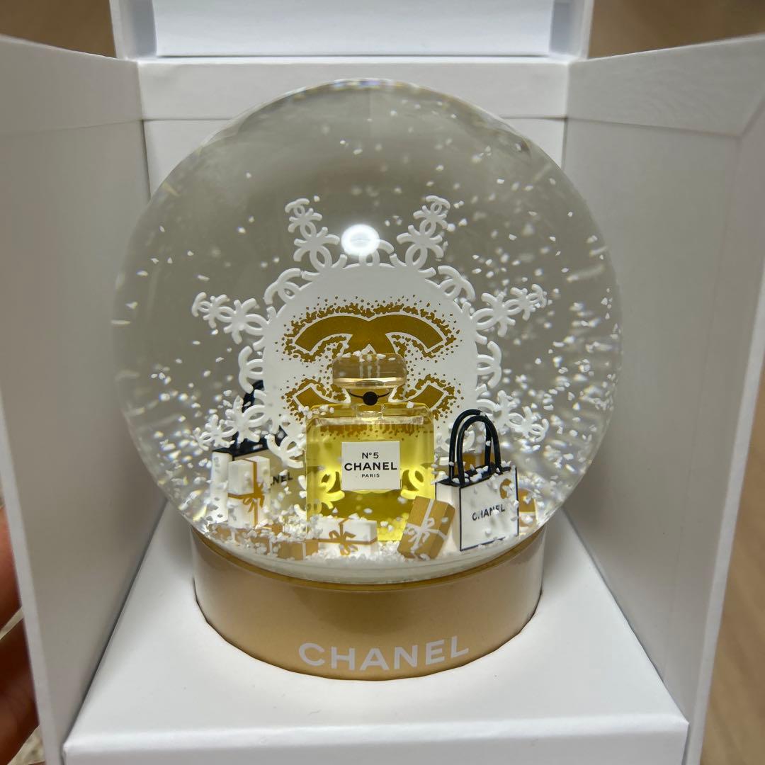 CHANEL スノードーム 2024