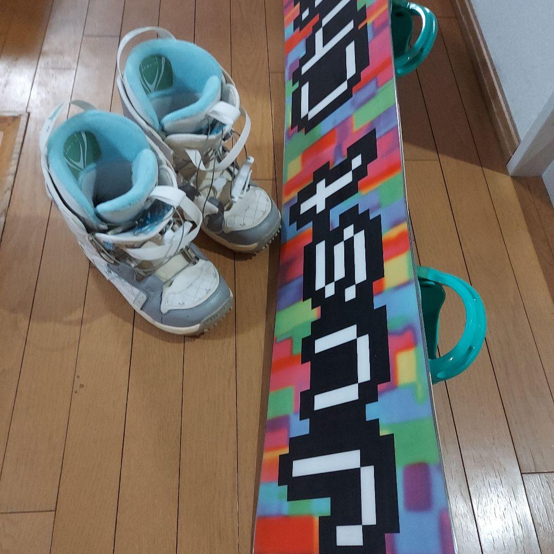 ⭐︎値下げ⭐︎サロモン　スノーボード　バイン付【SALOMON 144 】ブーツ付