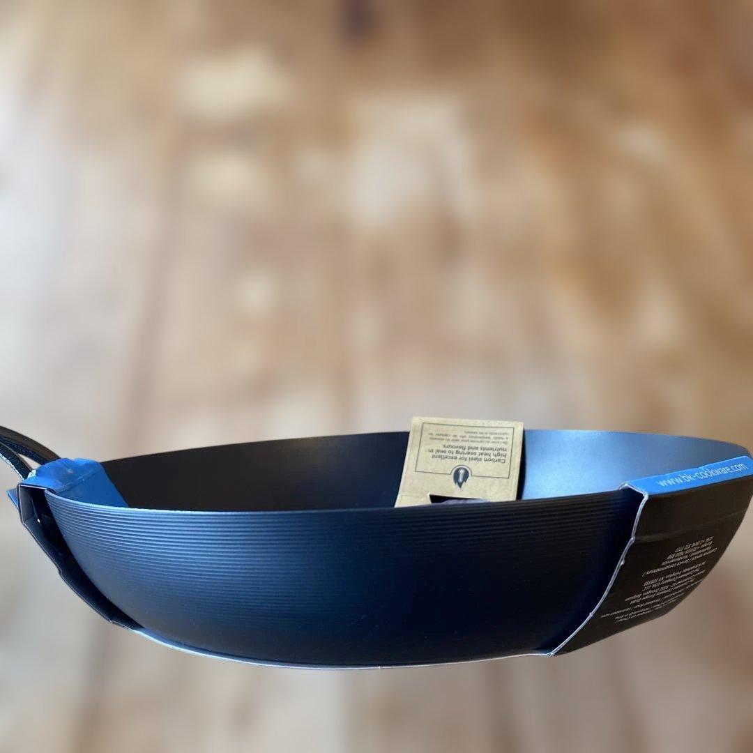 『ブラック・スチール』シリーズのフライパン（30cm）