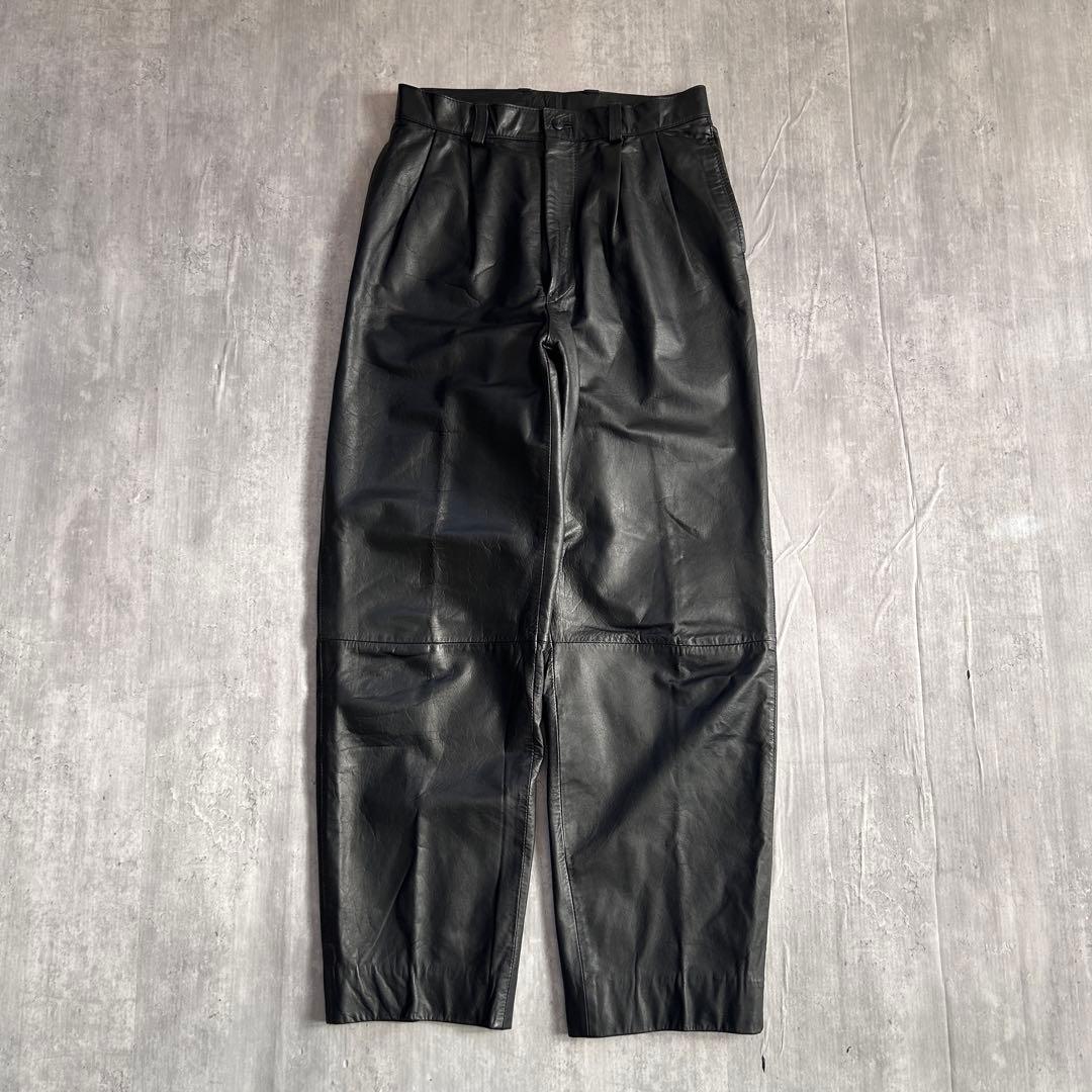 Z179 美品 レザーパンツ 2タック 牛革 本革 黒 テーパード 韓国(L)
