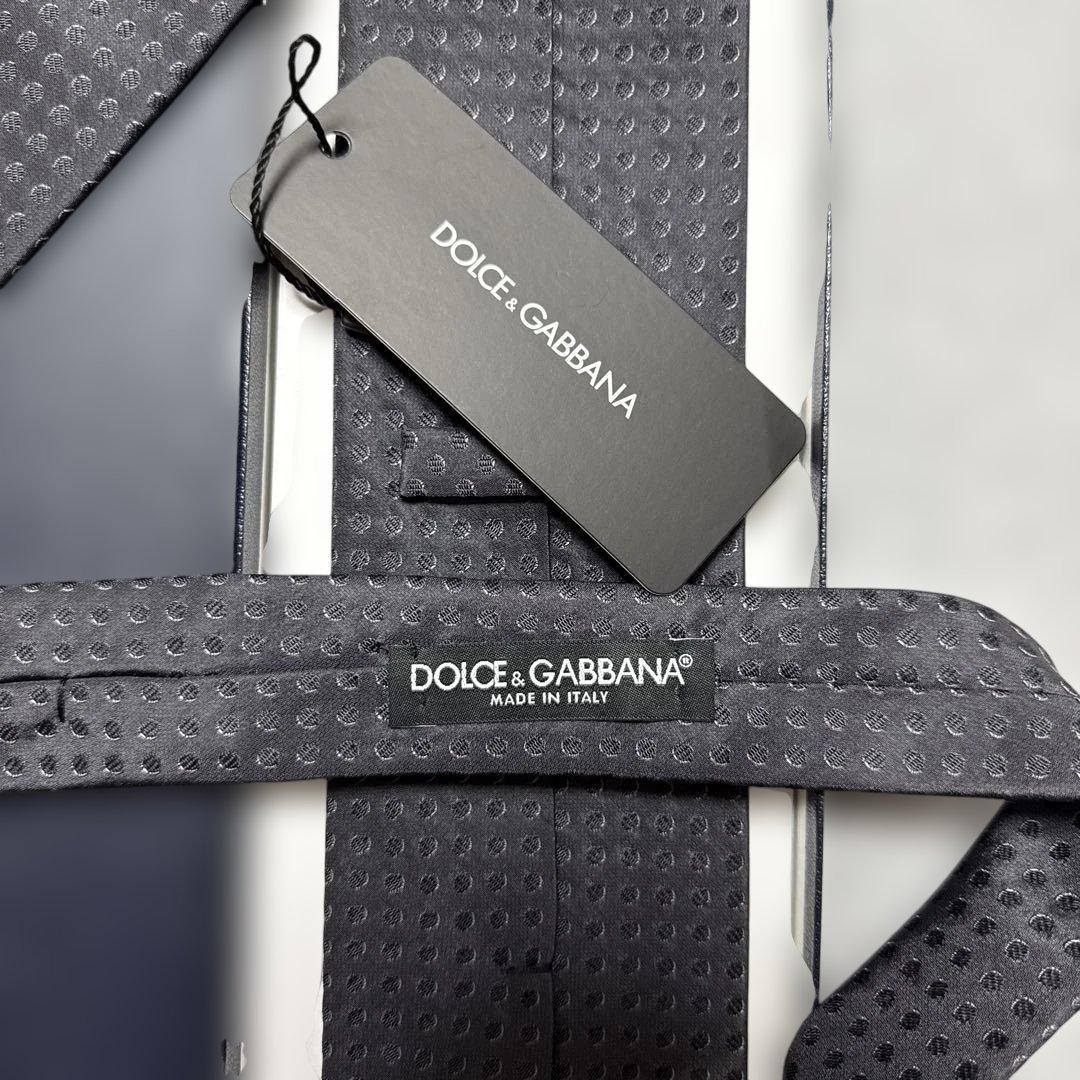 未使用タグ付　ドルチェアンドガッパーナ　ネクタイ　グレー　ドットシルクジャガード
