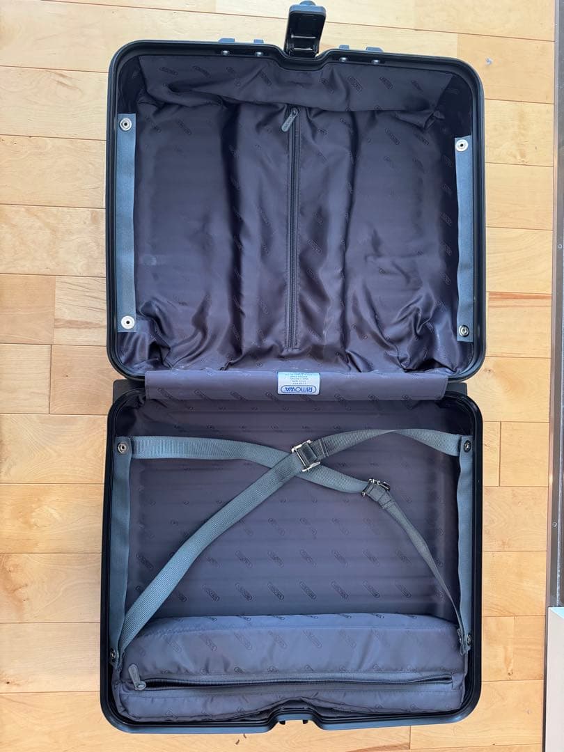 【最終価格】28L_ビジネスキャリー_RIMOWA_TOPAS STEALTH