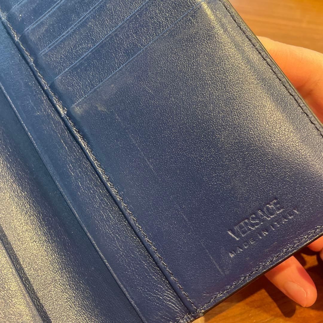 ☆箱付き！ヴェルサーチ⭐︎ネイビー 長財布 金色ロゴボタン付き⭐︎