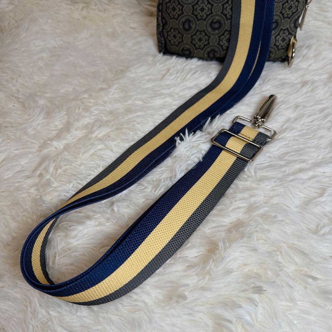 ポン子 様 ETRO エトロ ペイズリー柄 ボディバッグ ショルダー グレー系.