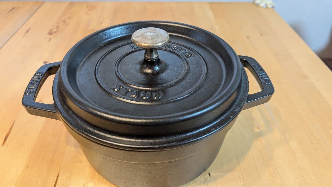 ストウブ 鋳物ホーロー鍋