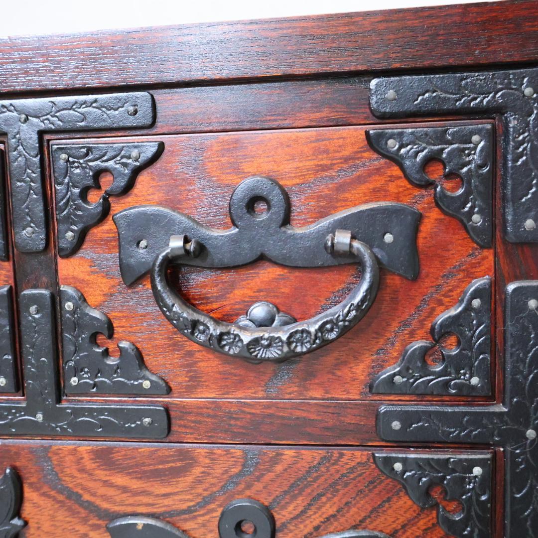 岩谷堂箪笥 欅材 漆塗り 4段チェスト 牡丹 南部鉄器 6杯整理タンス 伝統民芸