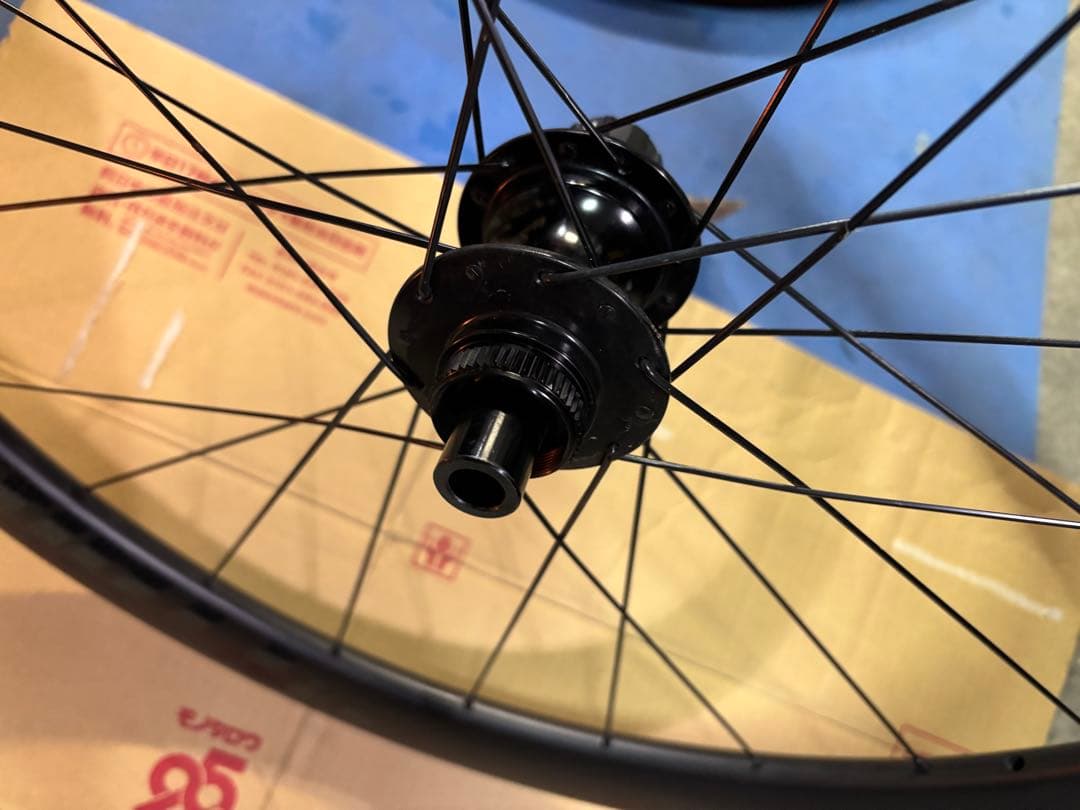 hanaichi アタッキ　グスト　カーボンディスクホイール