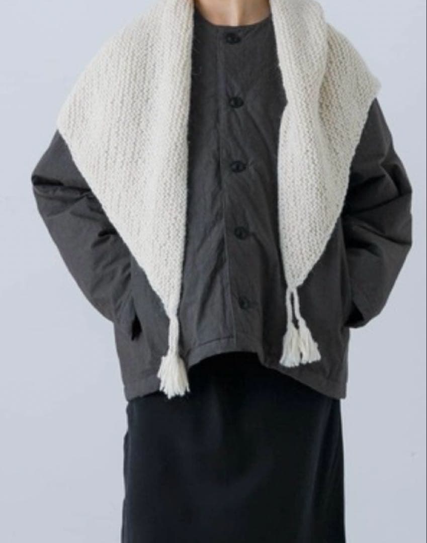 【新品・タグ付き】かぐれ　ペルータッセルストール　IVORY