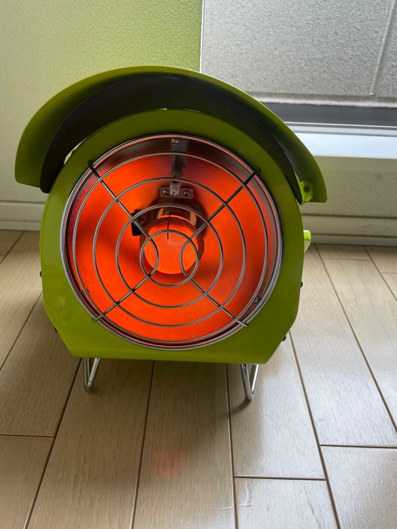 美品！Iwatani イワタニカセットガスヒーター　CB-0DH-1