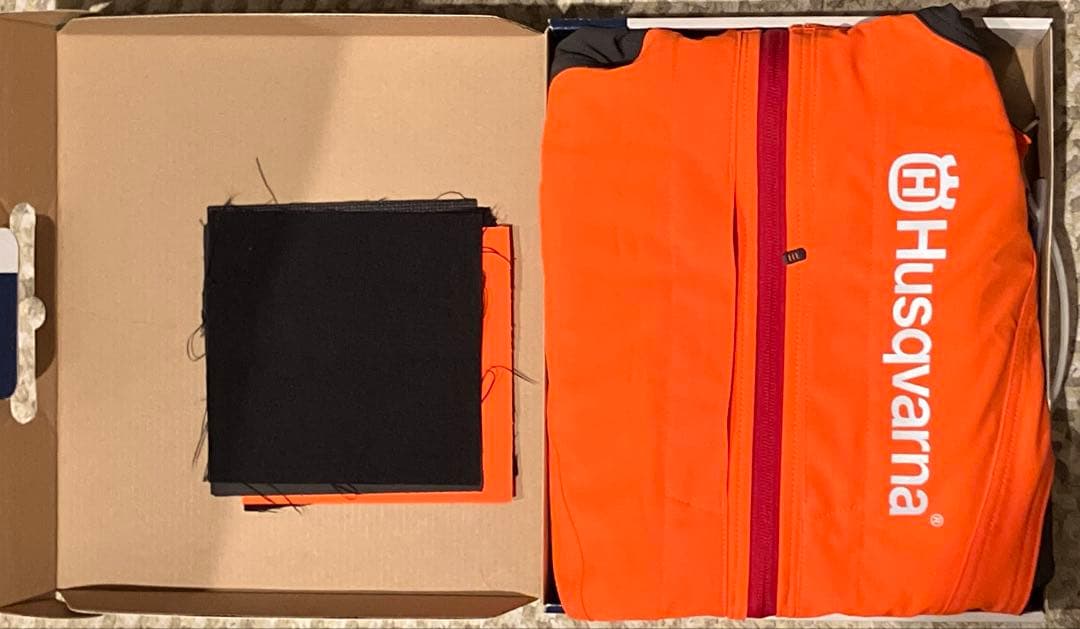 ハスクバーナ テクニカルジャケット Sサイズ(収納箱付き)