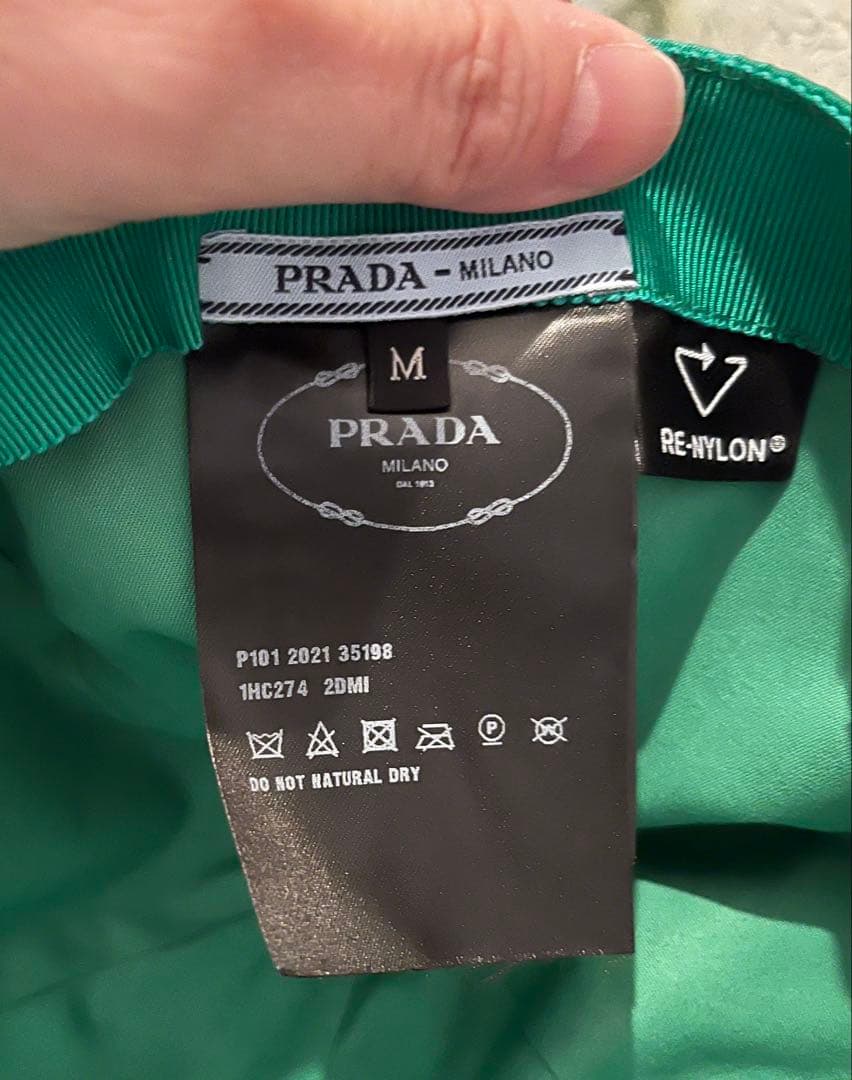 新品！プラダ★ベースボールキャップ帽子★新品