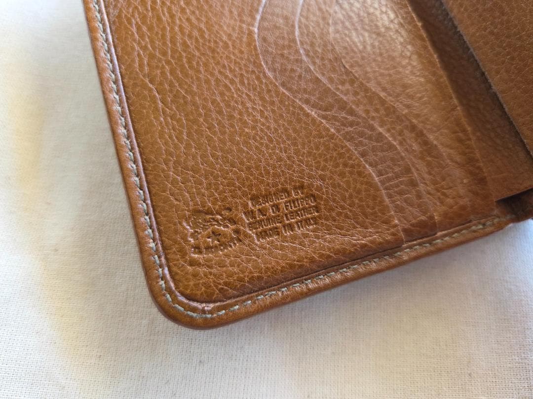 イルビゾンテ レザー 二つ折り財布 シボ ウォレット キャメルブラウン