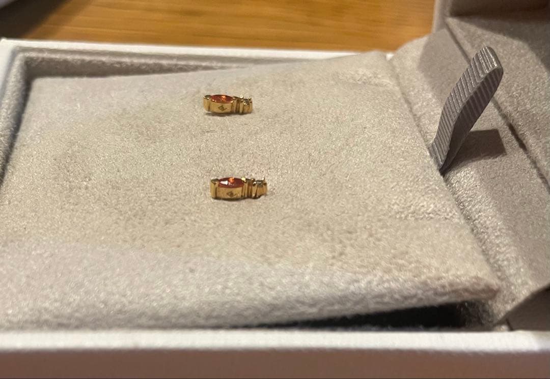 美品☆BELLESIORAベルシオラ K18 ダイヤモンド サファイア ピアス