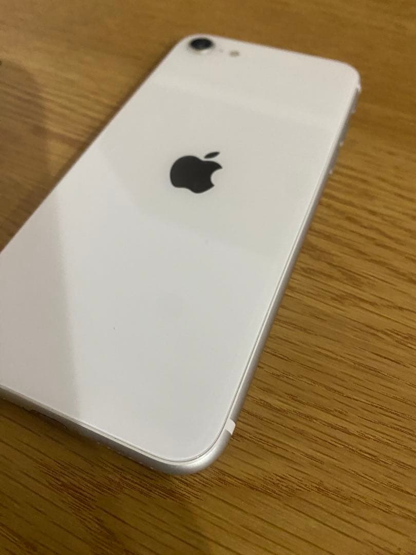iPhone SE 第2世代 64GB ホワイト SIMフリー バッテリー90%