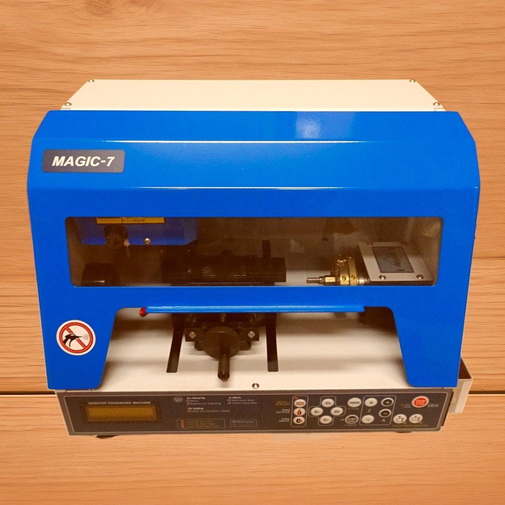 【お値下げ中】定価75万 極美品 電源確認済み 卓上精密彫刻機 Magic-7