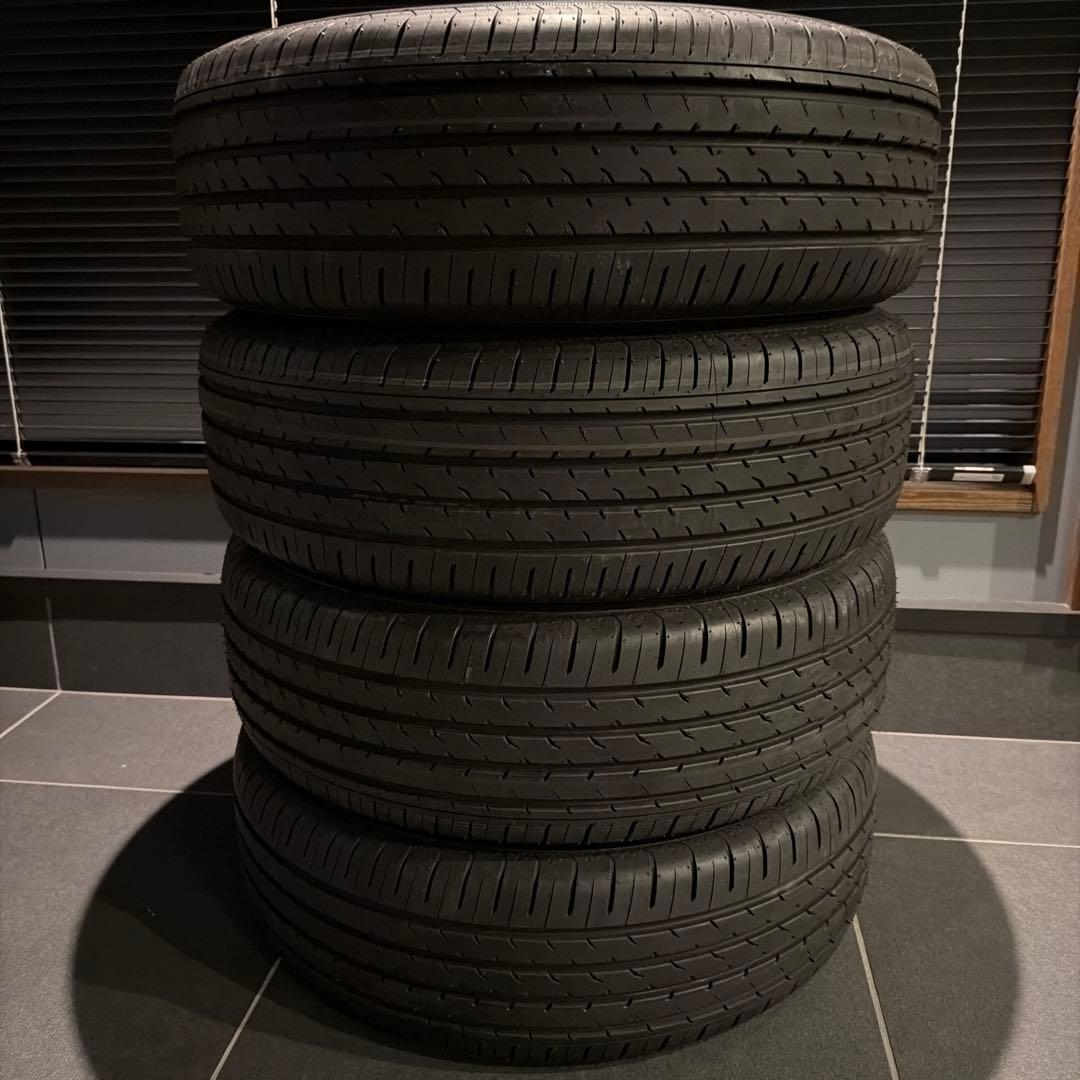 らっくん② 2025年製　225/65R17 ヨコハマ　アドバンV03