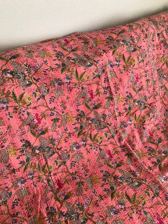 アジアン雑貨 リバーシブル マルチカバー 布 ピンク