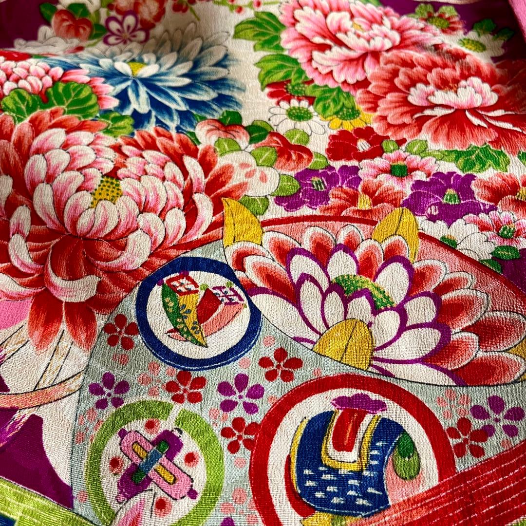 正絹 アンティーク着物 七五三 ◇赤紫色 糸巻き 薬玉 古典柄