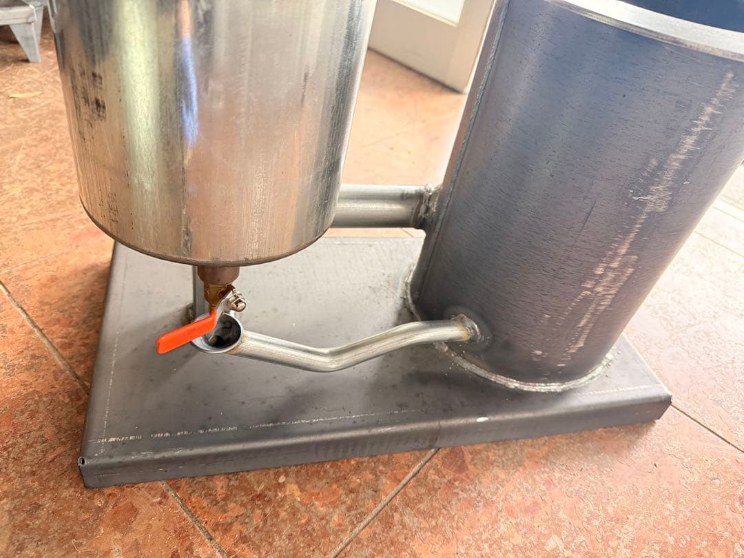 廃油ストーブ　耐熱塗装無し